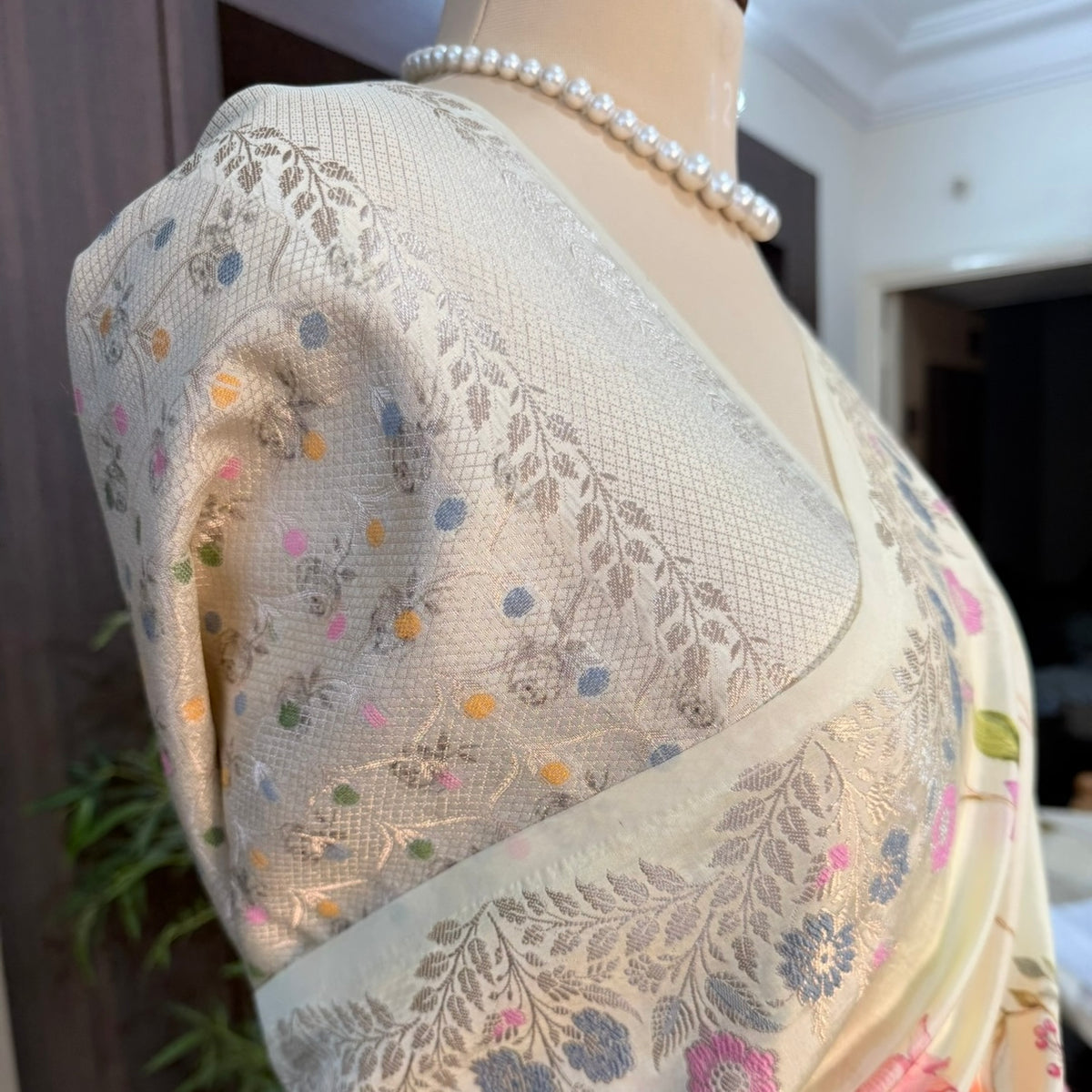 Cream Multicolour Floral Crepe Silk Saree