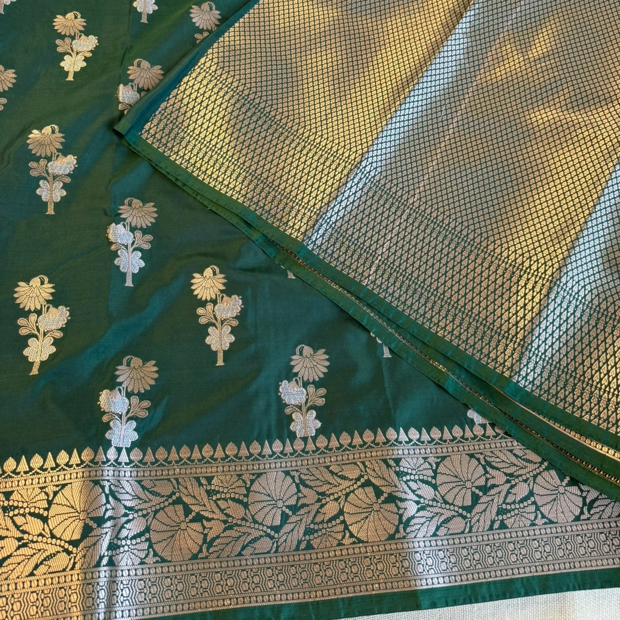 Dark Green Banarasi Russian Silk Saree