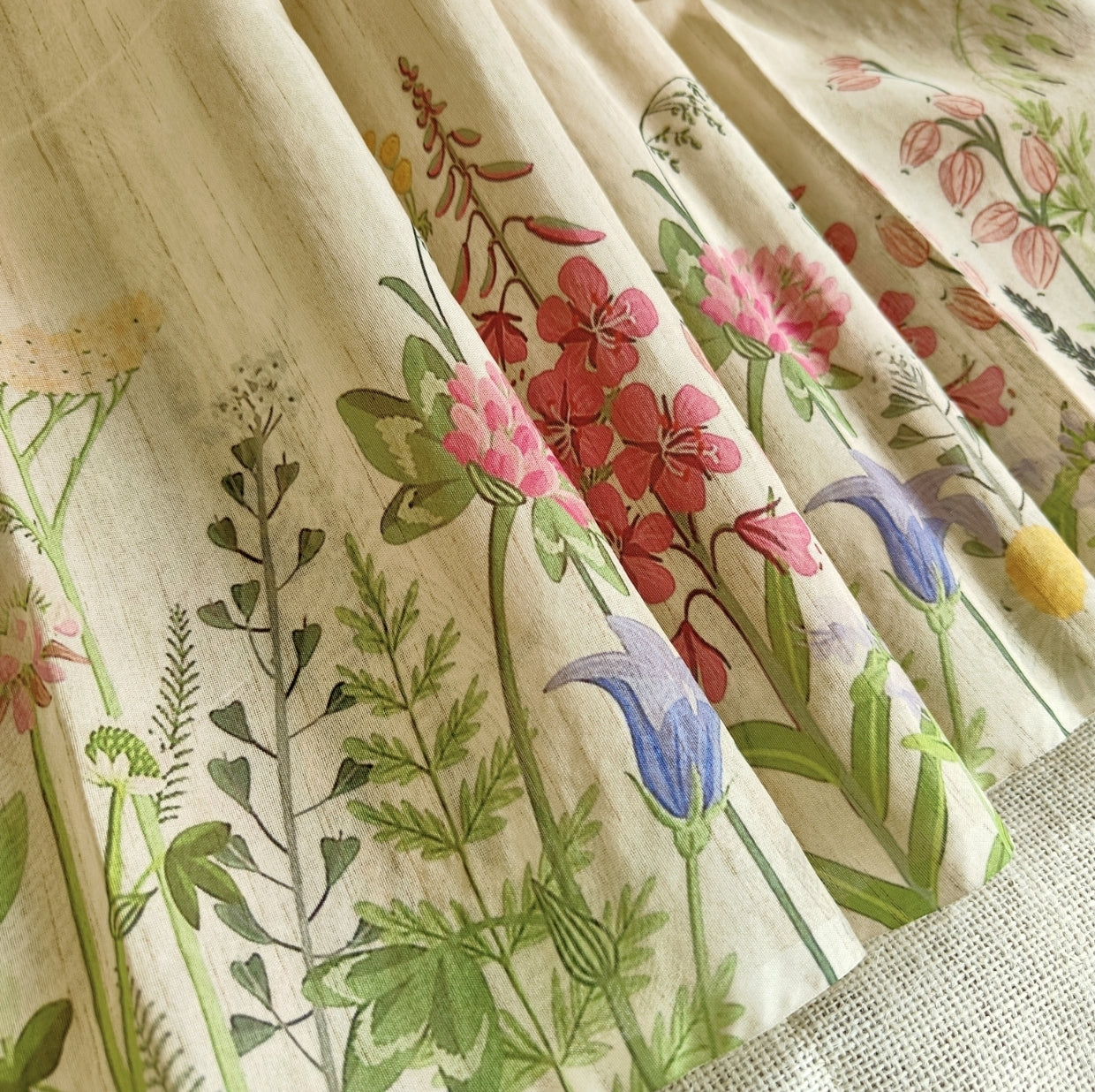 Ivory Watercolor Floral Semi Tussar Saree
