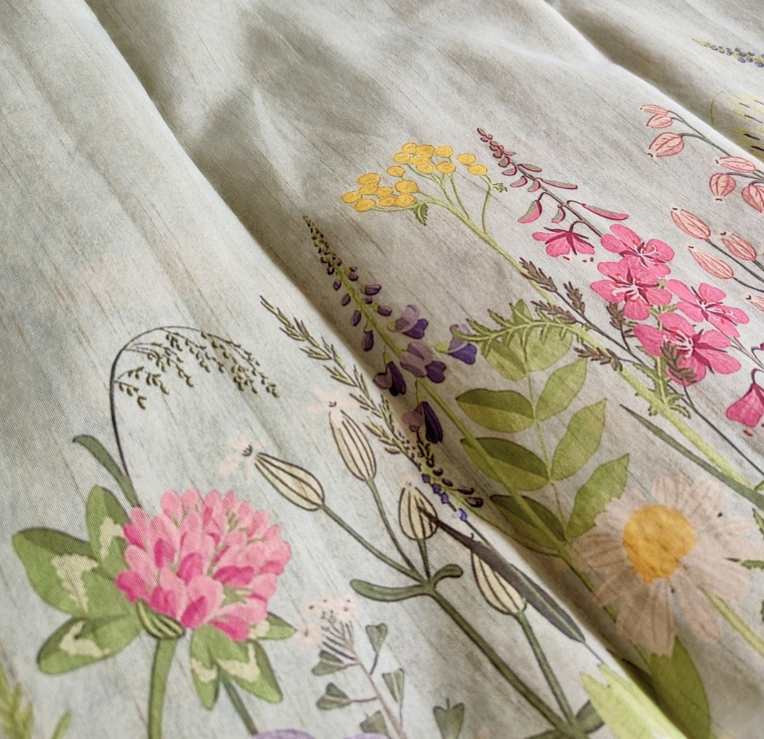 Green Watercolor Floral Semi Tussar Saree