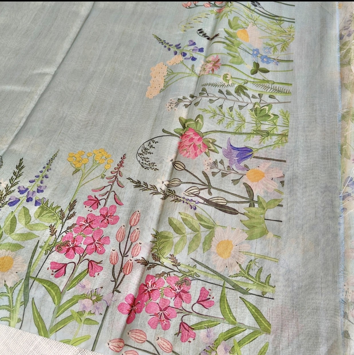 Green Watercolor Floral Semi Tussar Saree
