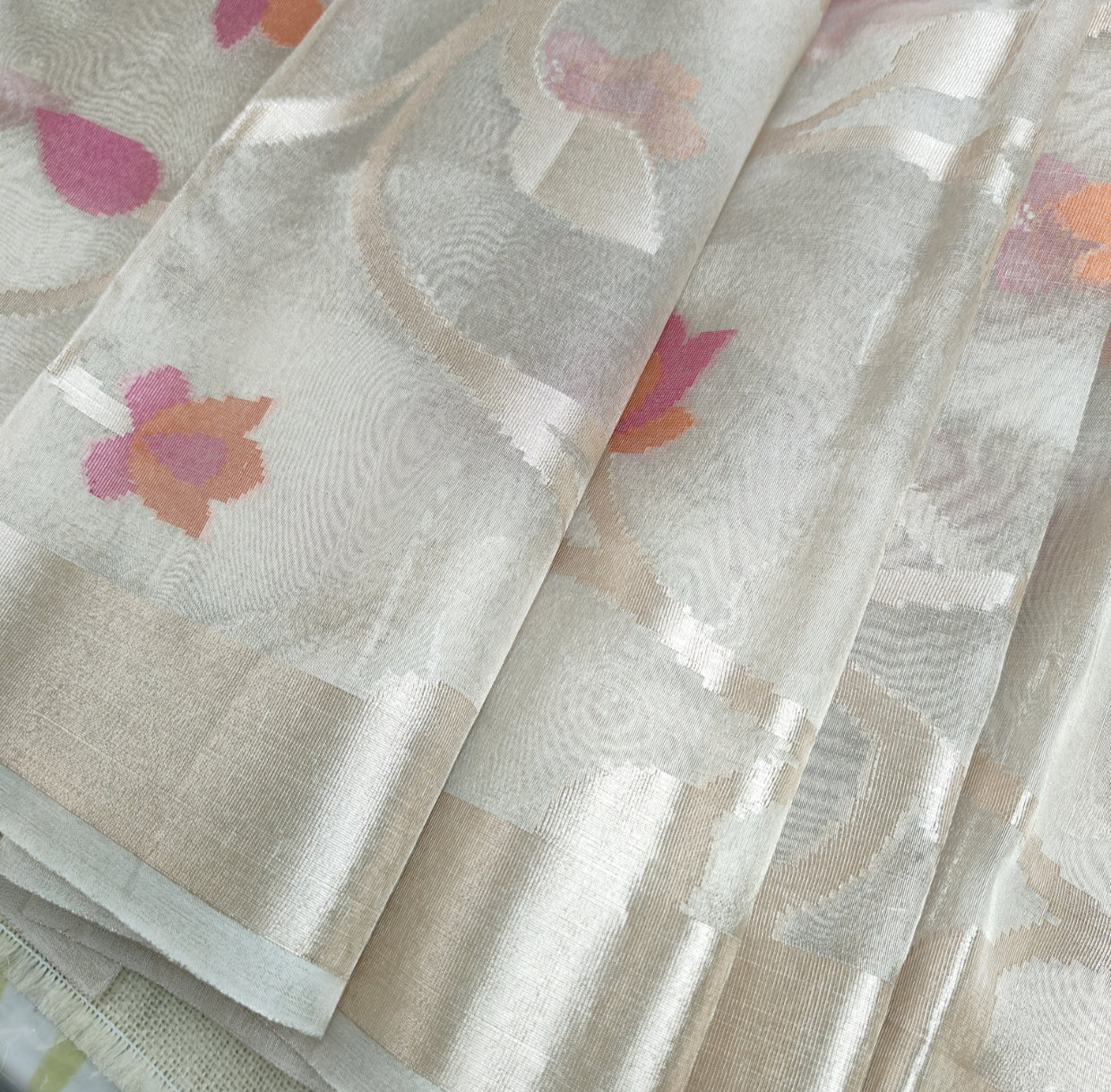 Silver Tissue Jamdhani Saree