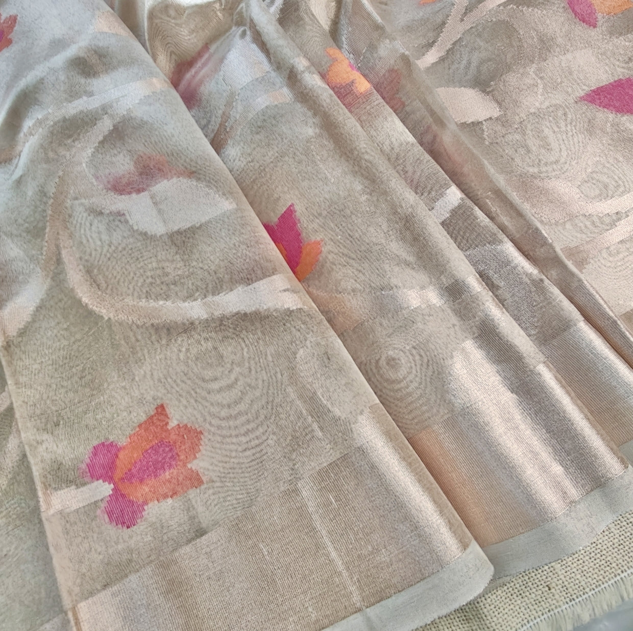 Ivory Tissue Jamdhani Saree