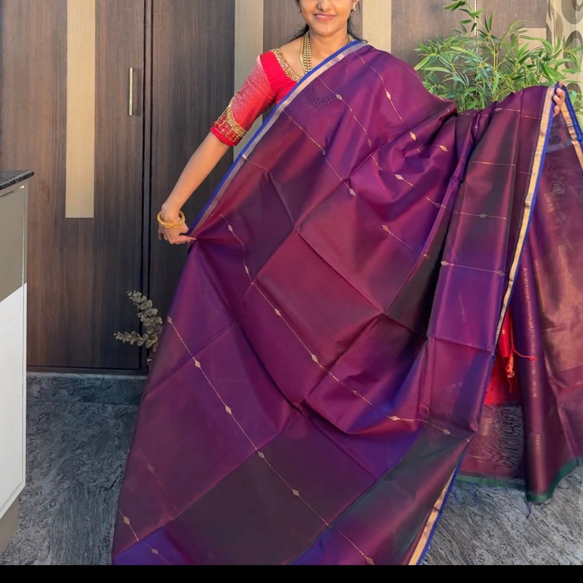 Deep Plum Dual Shade Maheshwari Silk Cotton Saree