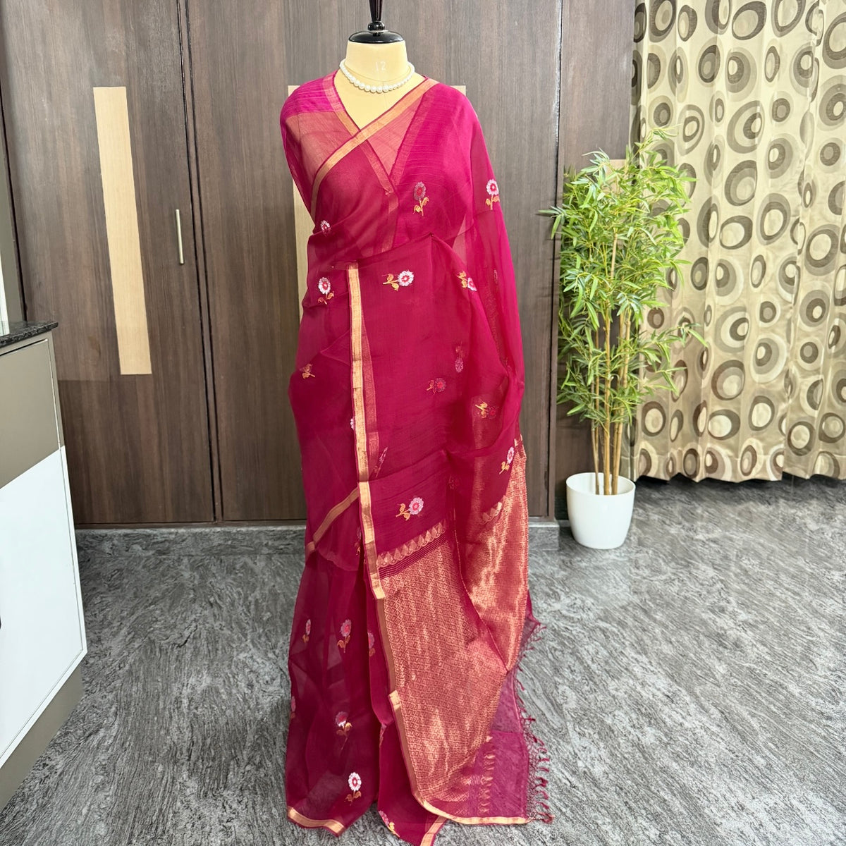 Rani pink pure Kora muslin silk saree, Banarasi weave with zari buttas – engagement saree