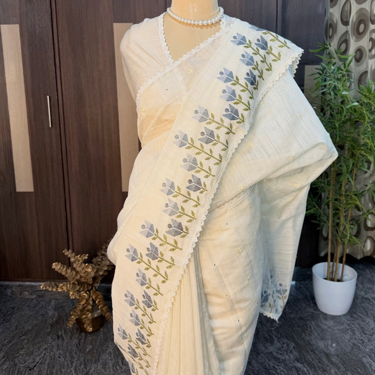 White n Indigo Floral Cross Stitch Embroidery Linen Saree