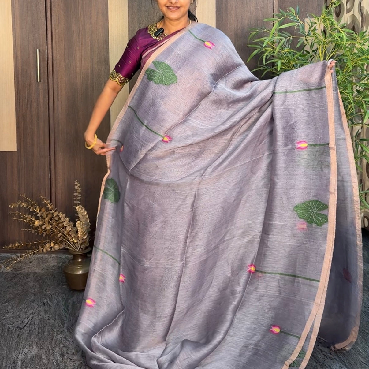 Warm Grey Tussar Linen Lotus Jamdhani Silk Saree