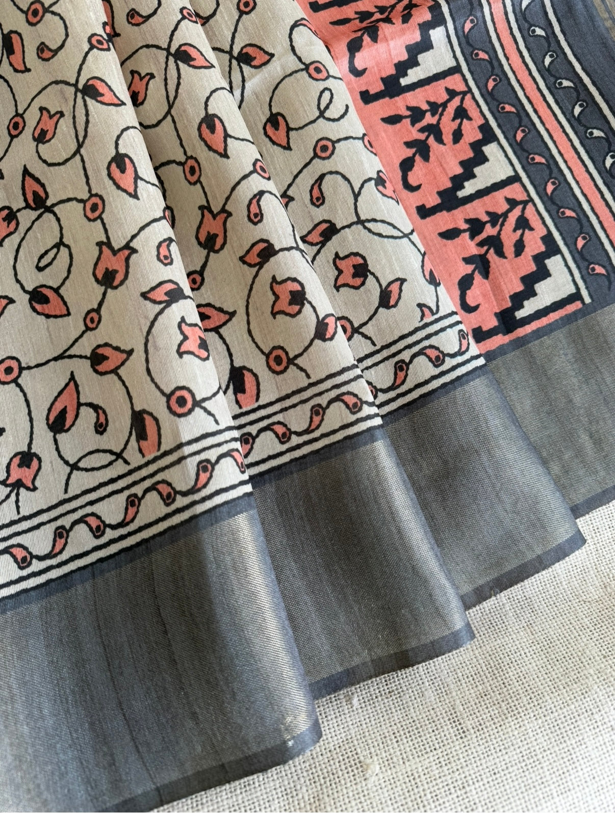 Grey n Peach Creep Pattern Semi Tussar Saree