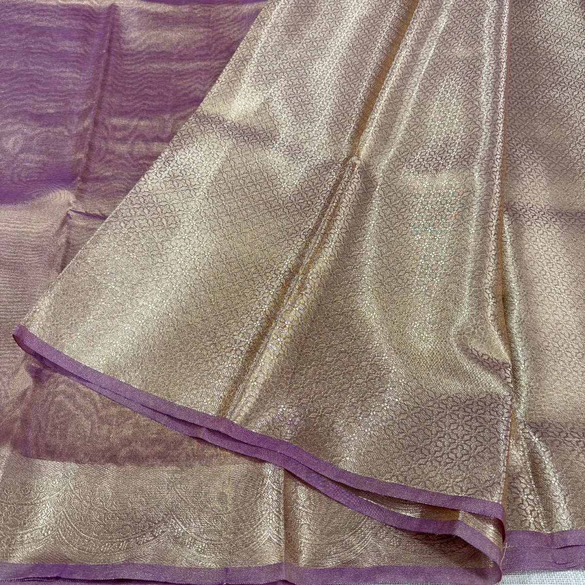 Lilac Banarasi Tissue shimmer Silk Saree Scallop