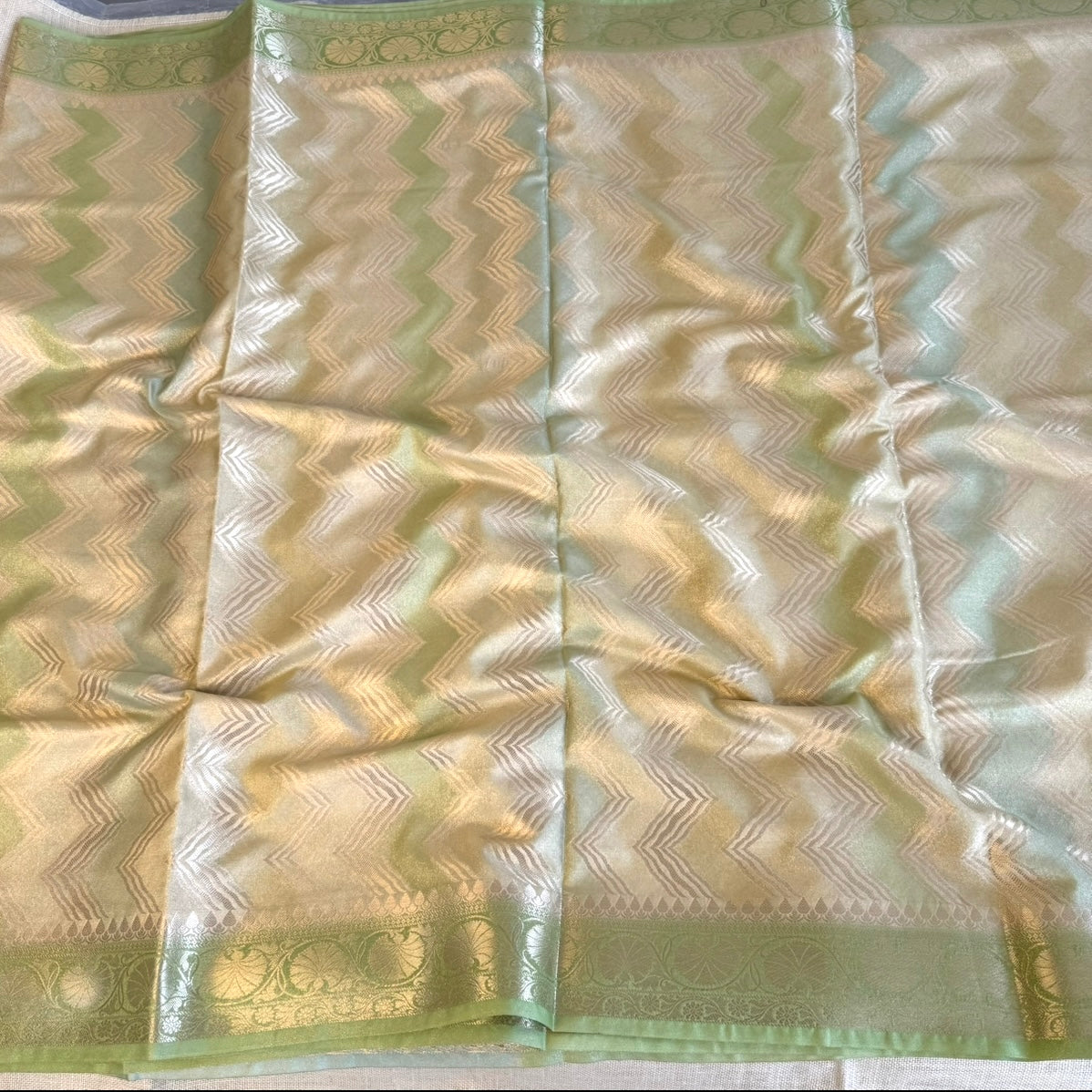 Green Zigzag Floral Soft Tissue Silk Saree