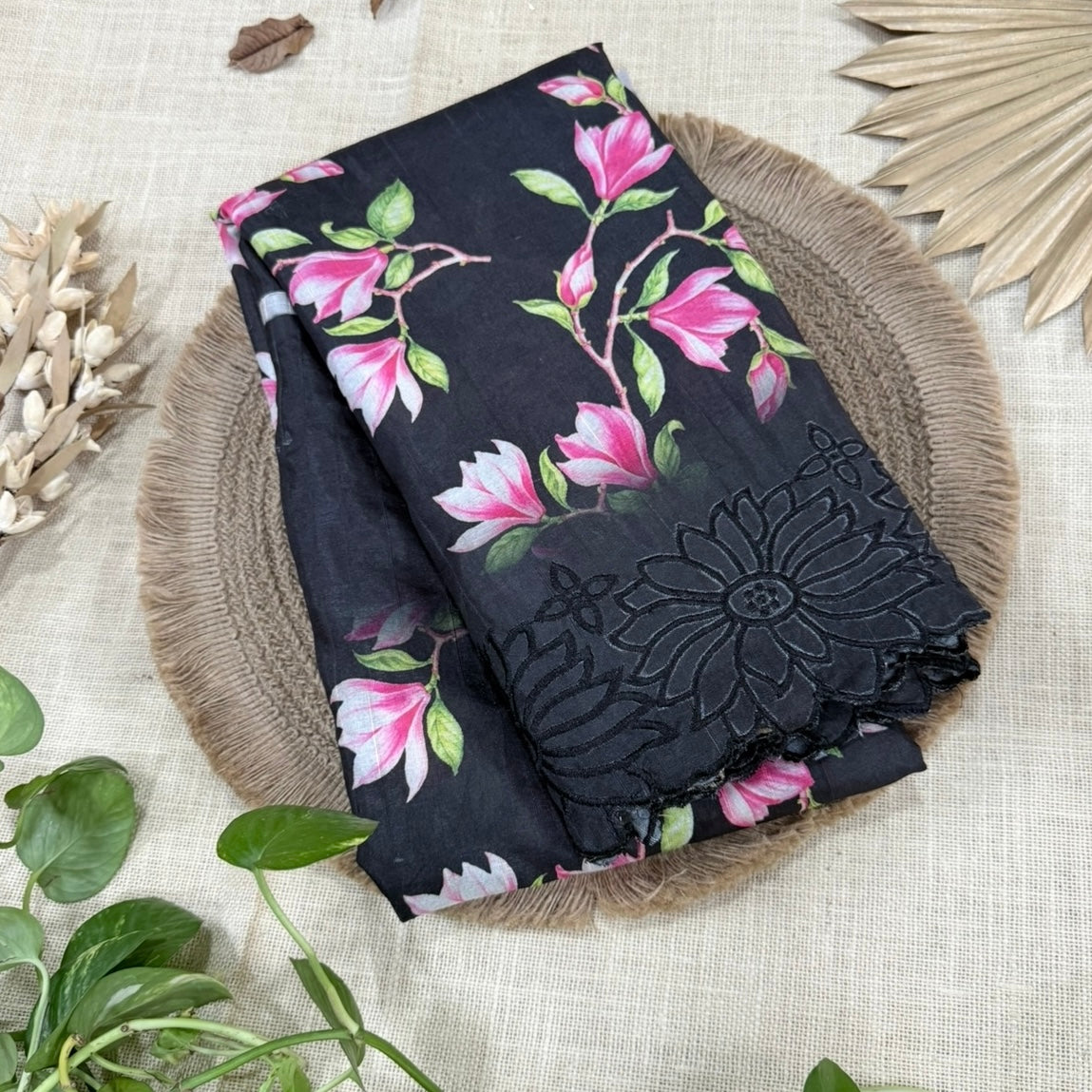 Black Floral Scallop Semi Tussar Saree