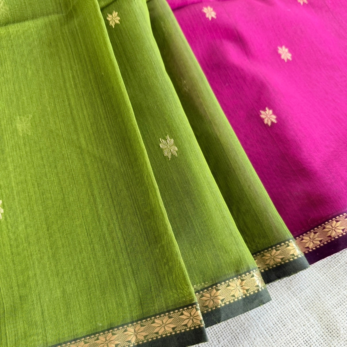 Green Maheshwari Silk Cotton Saree Pink Pallu