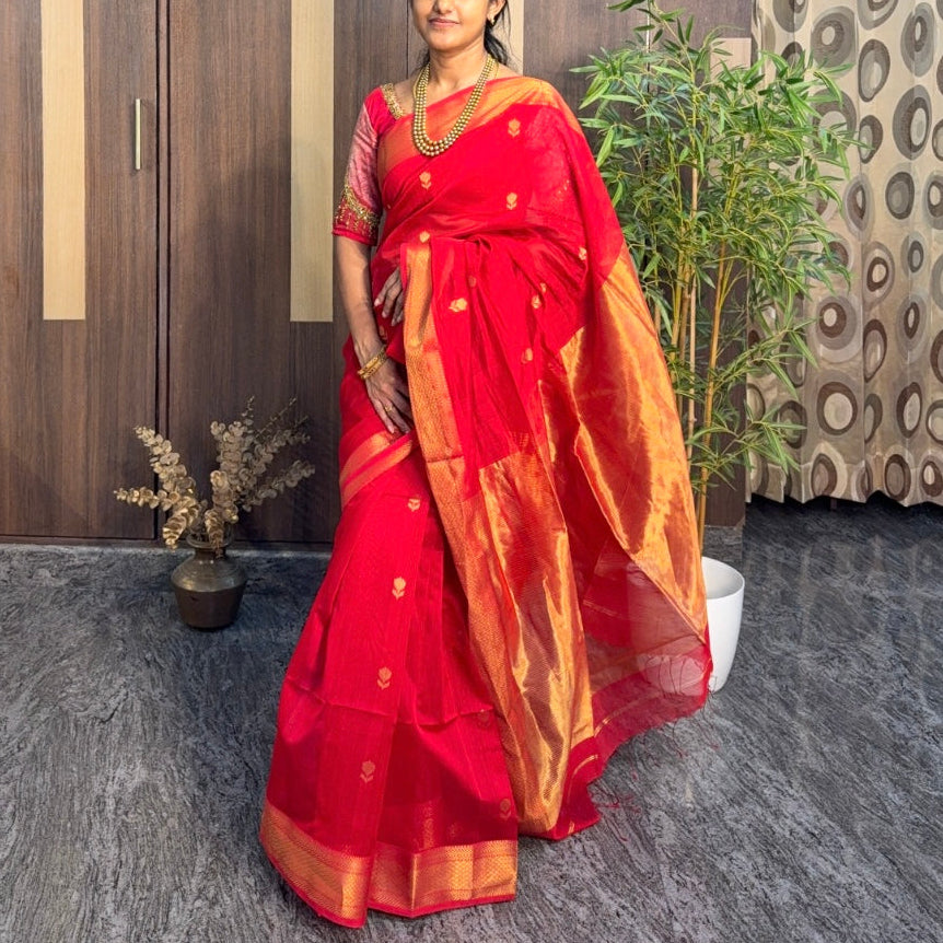 Red Lotus Butta Maheshwari Silk Cotton Saree
