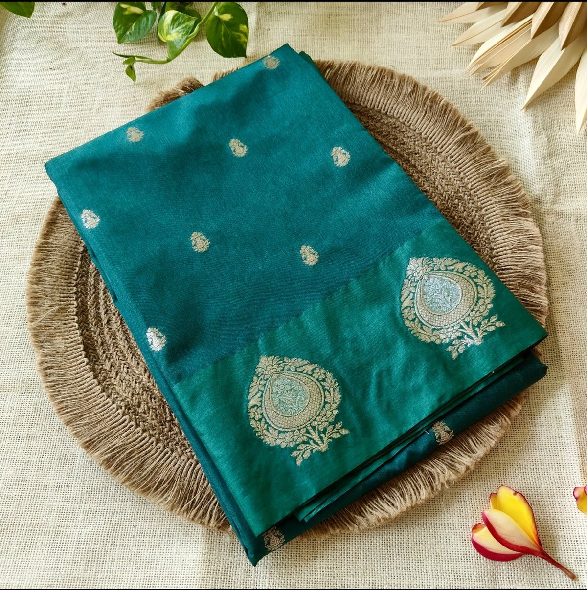 Bottle Green Raw Mango Silk Saree - Vini's Ethnic