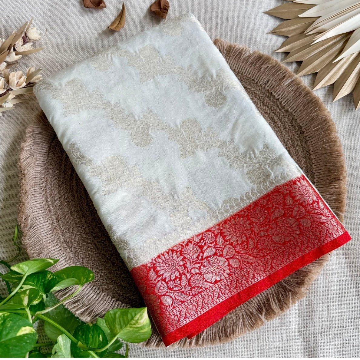 Cream Red Chanderi Silk Saree Delna - Vini's Ethnic