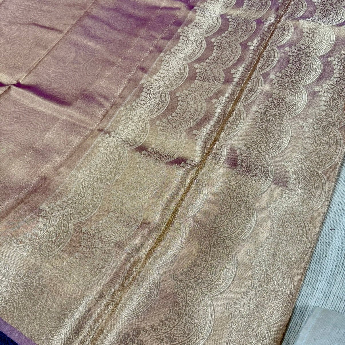 Lilac Banarasi Tissue shimmer Silk Saree - Vini's Ethnic