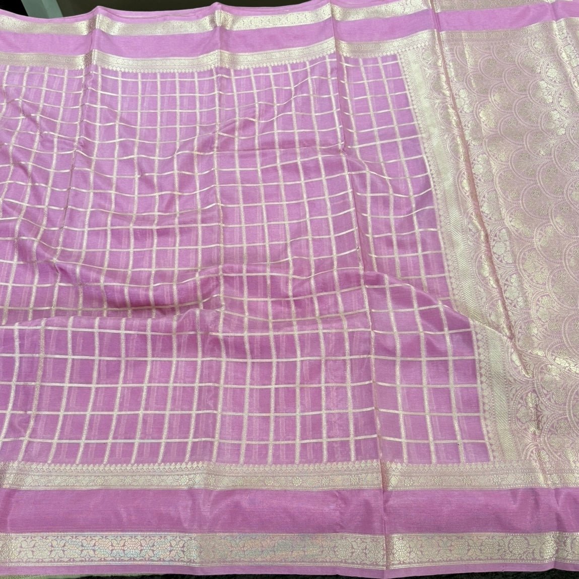 Lilac Checked Raw Silk Saree - Vini's Ethnic
