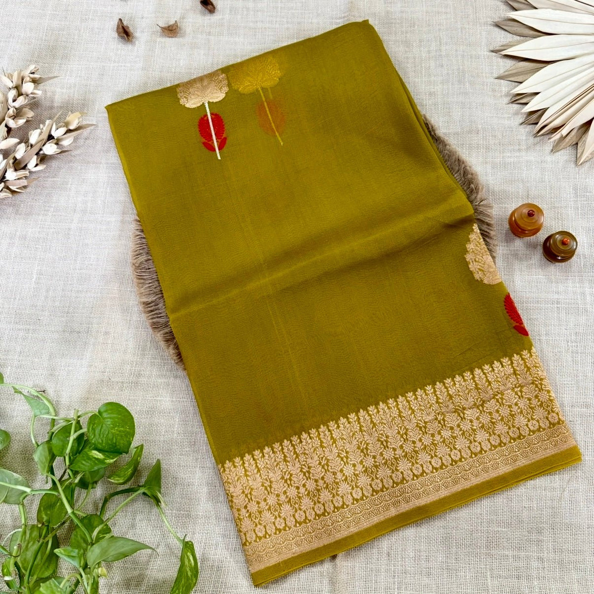 Mehendi Green Pure Kora Silk Saree - Vini's Ethnic