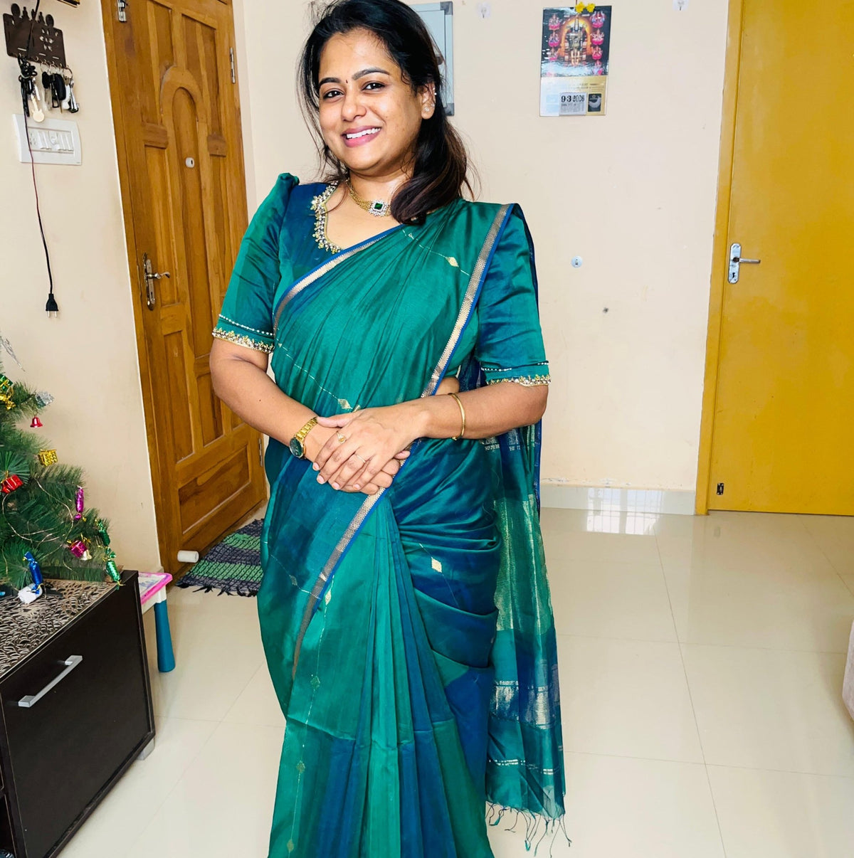 Peacock Green Blue Dual Shade Maheshwari Silk Cotton Saree - Vini's Ethnic