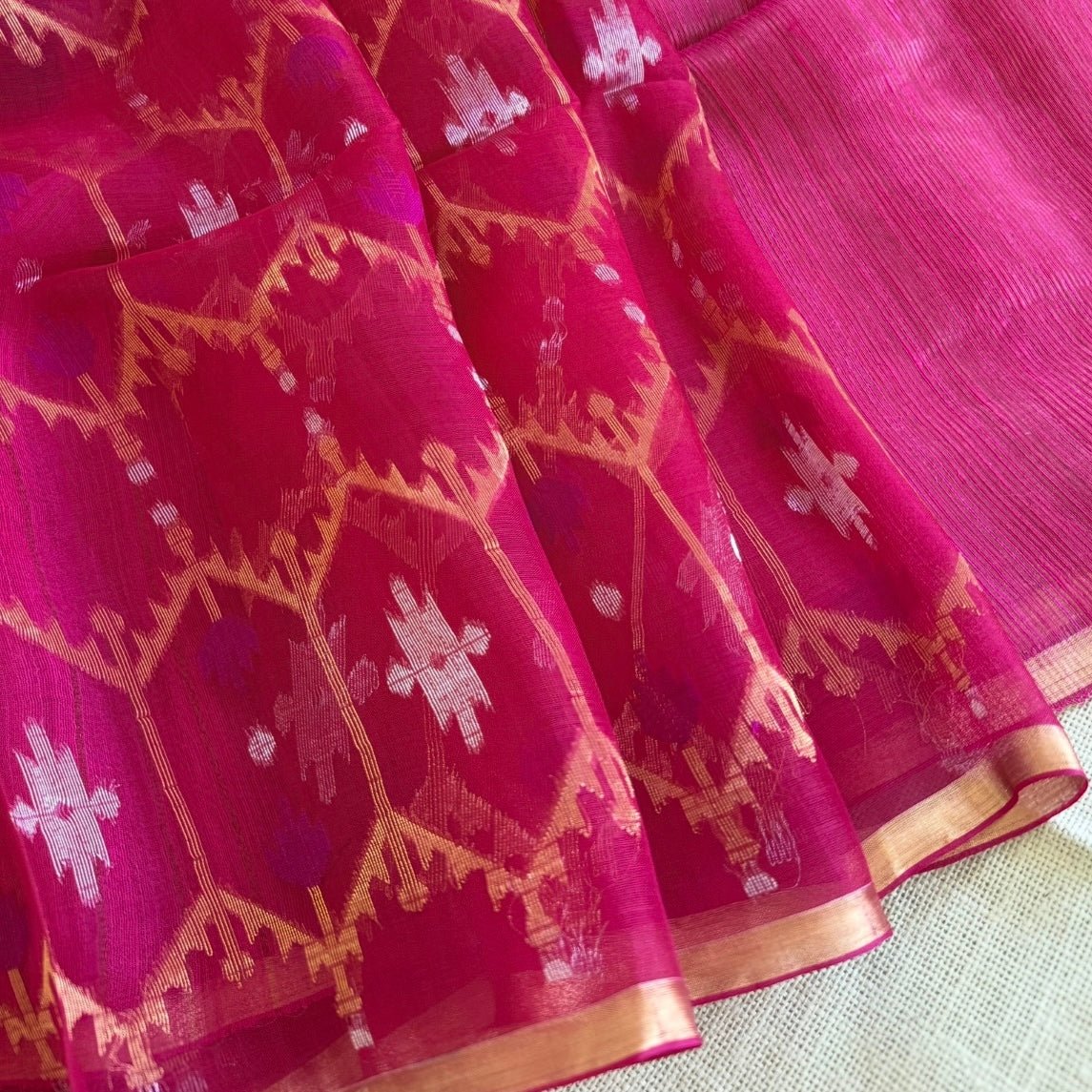 Rich Pink Pure Muslin Dhakai Jamdhani Saree - Vini's Ethnic