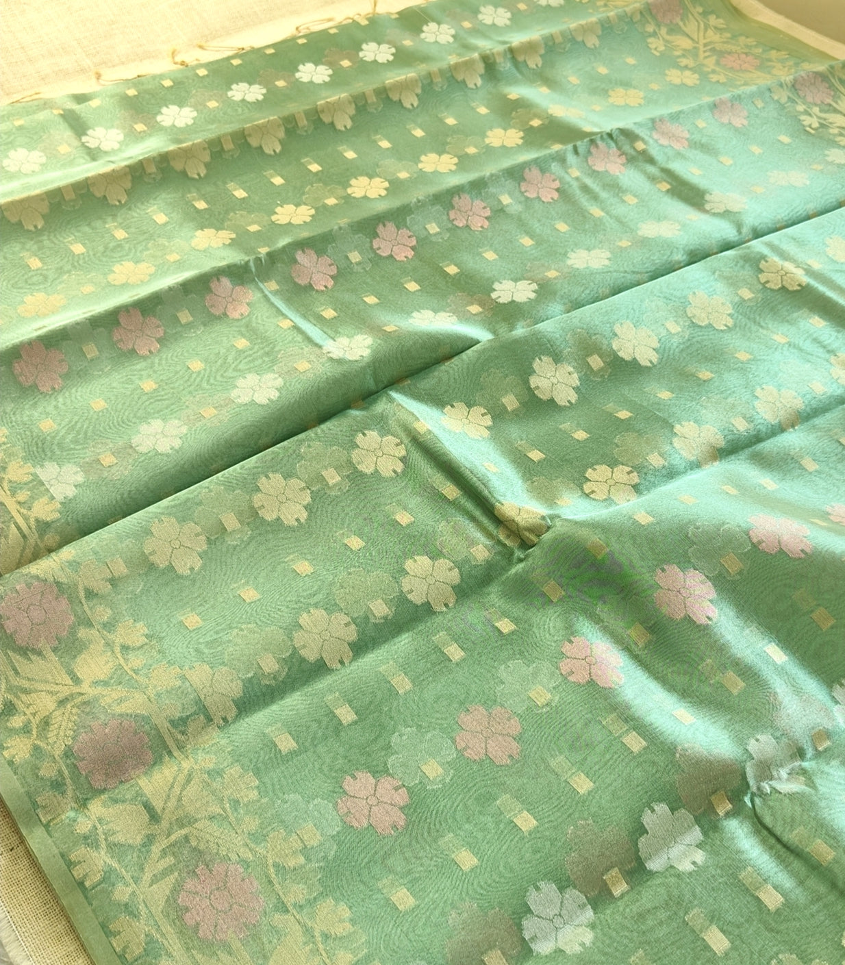Green Shimmer Tissue Silk Saree
