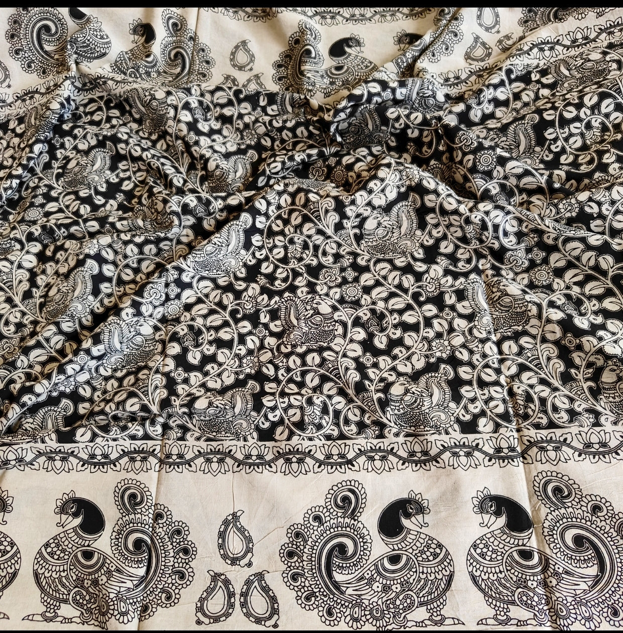 Black and White Floral Pattern Kalamkari Cotton Saree