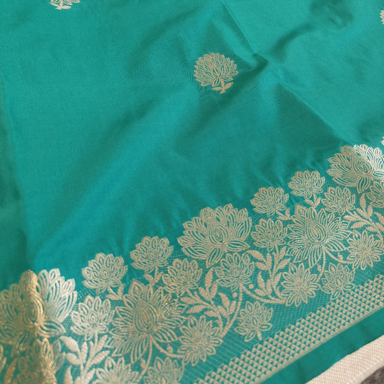 Rama Green Banarasi Kadwa Katan Silk