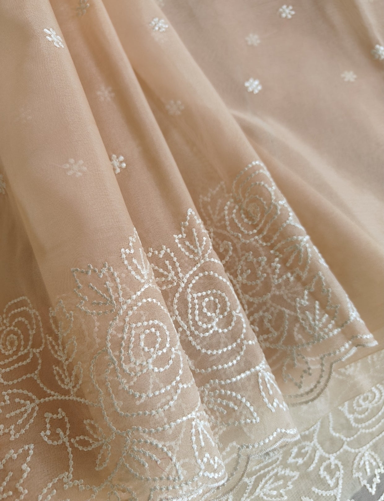 Sai Pallavi Beige Floral Scallop Embroidery Organza Saree