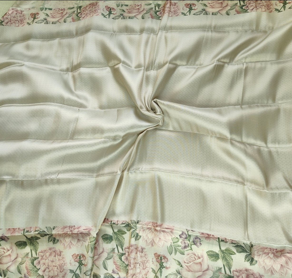 Grey Floral Malai Silk Saree